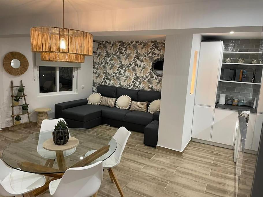 Platja de Larenal Waterfront 3 Bed Apartment, 90M From The Beach מראה חיצוני תמונה