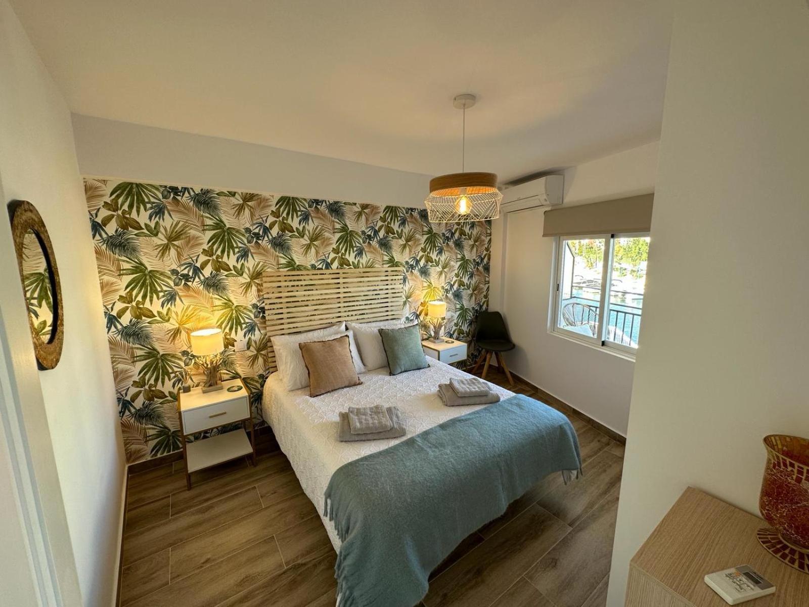 Platja de Larenal Waterfront 3 Bed Apartment, 90M From The Beach מראה חיצוני תמונה